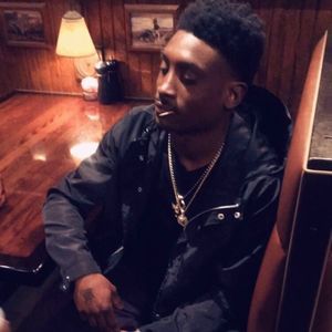 Meet your Posher, Warren